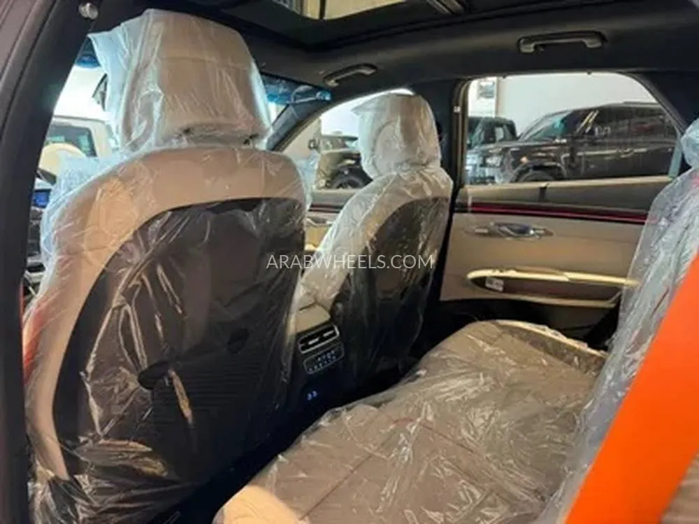 جينيسيس GV70 2025 for Sale in الرياض Image-4