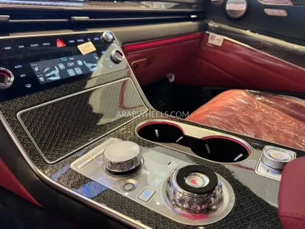 جينيسيس GV80 2025 for Sale in الرياض Image-3