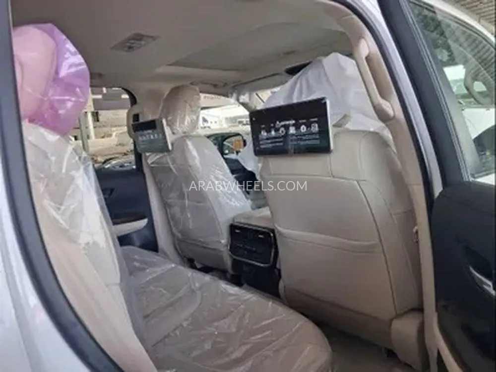 تويوتا لاند كروزر 2025 for Sale in الدمام Image-17