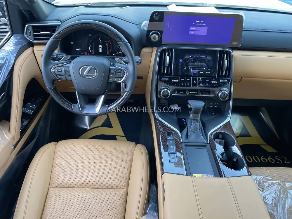 لكزس LX 2025 for Sale in الرياض Image-10