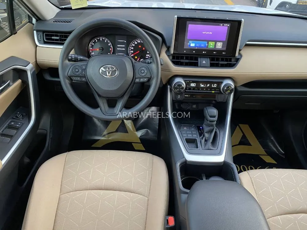 تويوتا راف 4 2025 for Sale in الرياض Image-10