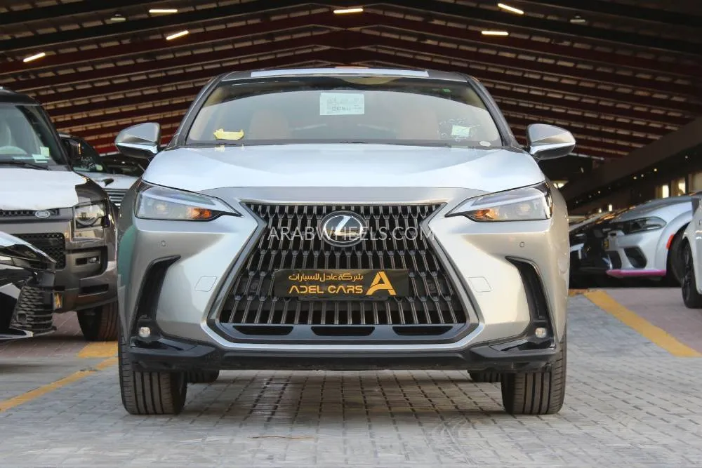 لكزس NX 2025 for Sale in الرياض Image-2