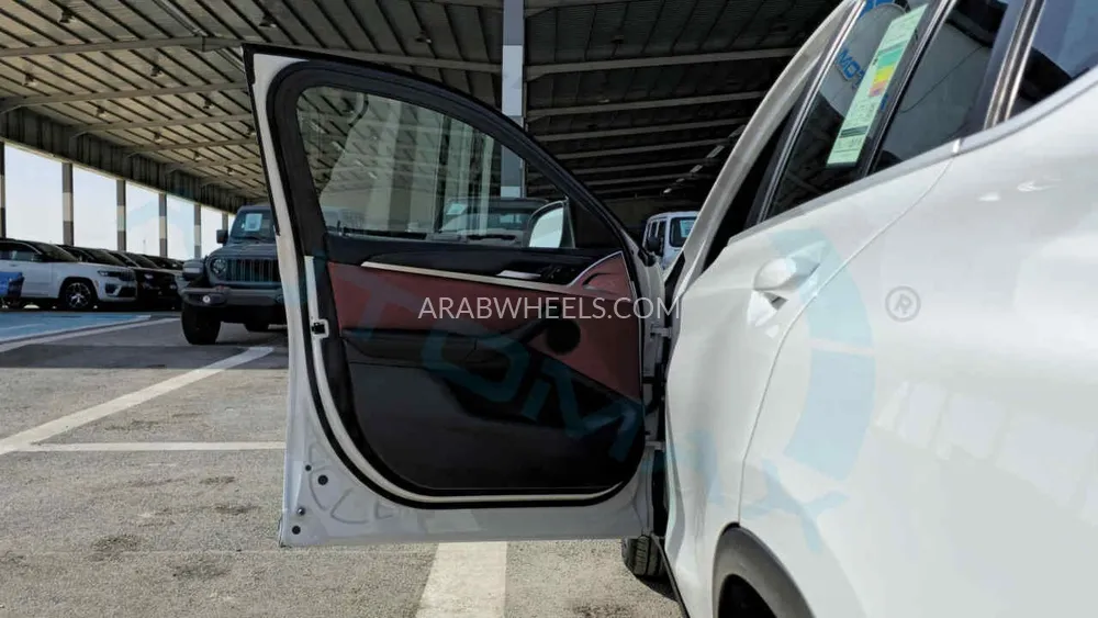 بي ام دبليو X4 2025 for Sale in وادي الدواسر Image-32