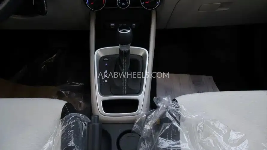 هيونداي فينيو 2025 for Sale in الرياض Image-10