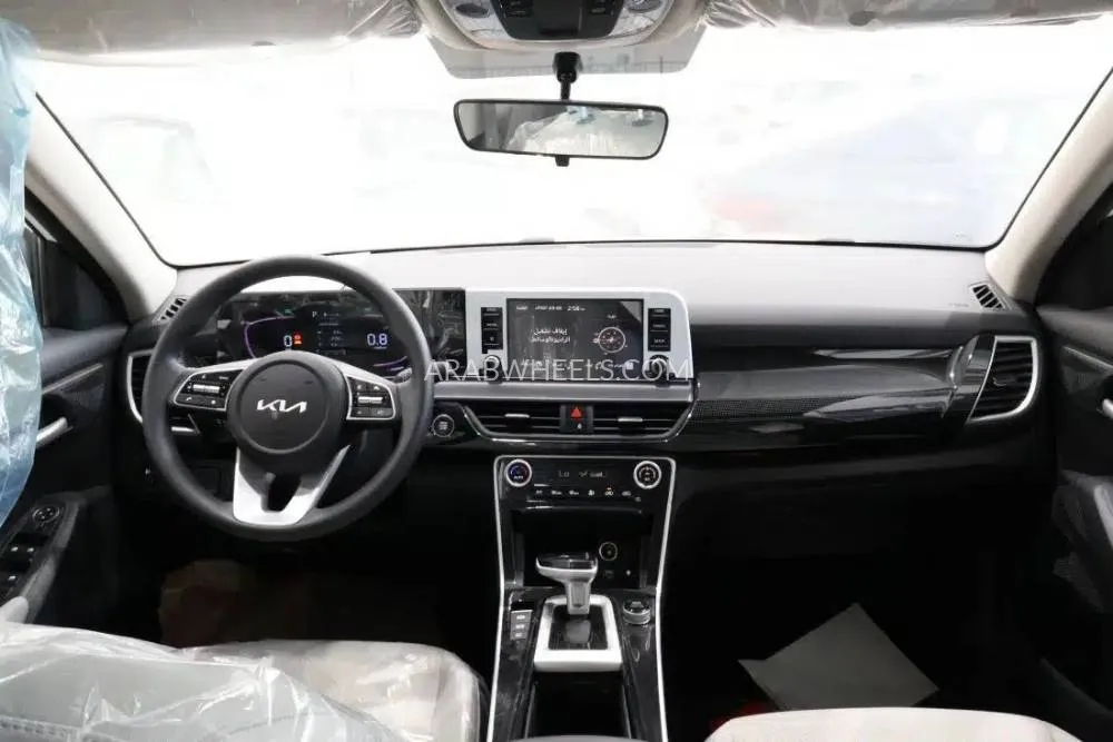 Kia Seltos 2024 for Sale in Riyadh Image-4