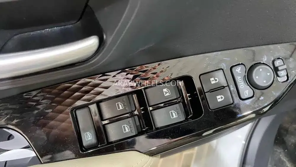 Toyota Yaris 2024 for Sale in Riyadh Image-6