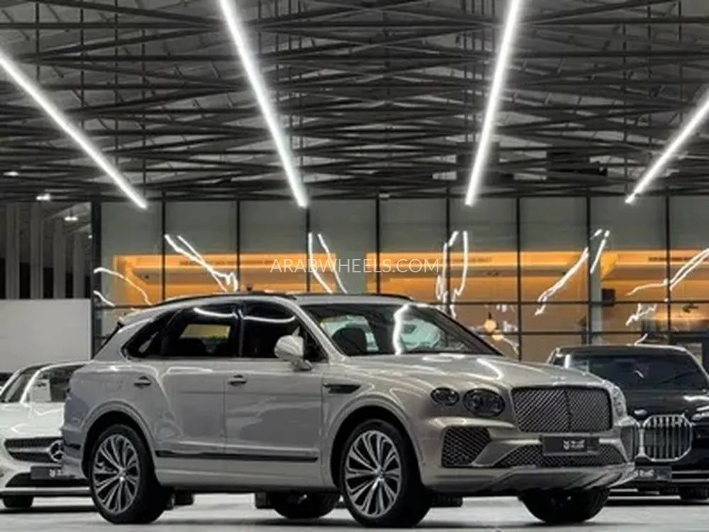 بنتلي بنتايجا 2021 for Sale in الرياض Image-2