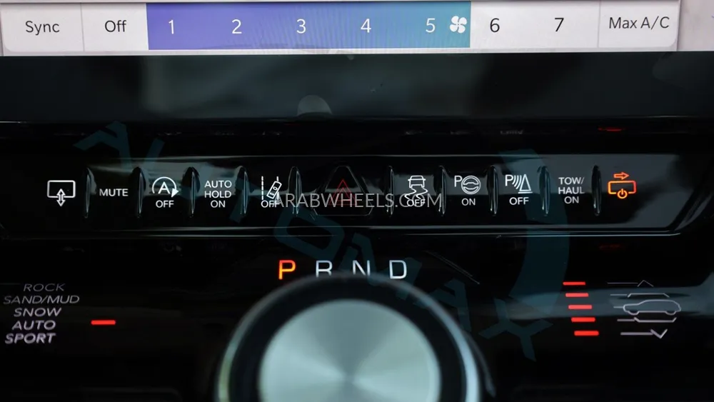 جيب جراند واجونير 2023 for Sale in وادي الدواسر Image-28