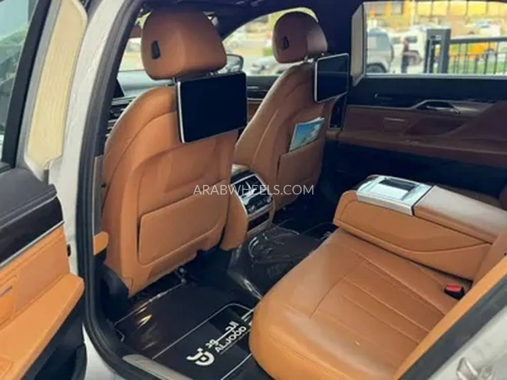 بي ام دبليو الفئة السابعة 2016 for Sale in الرياض Image-6