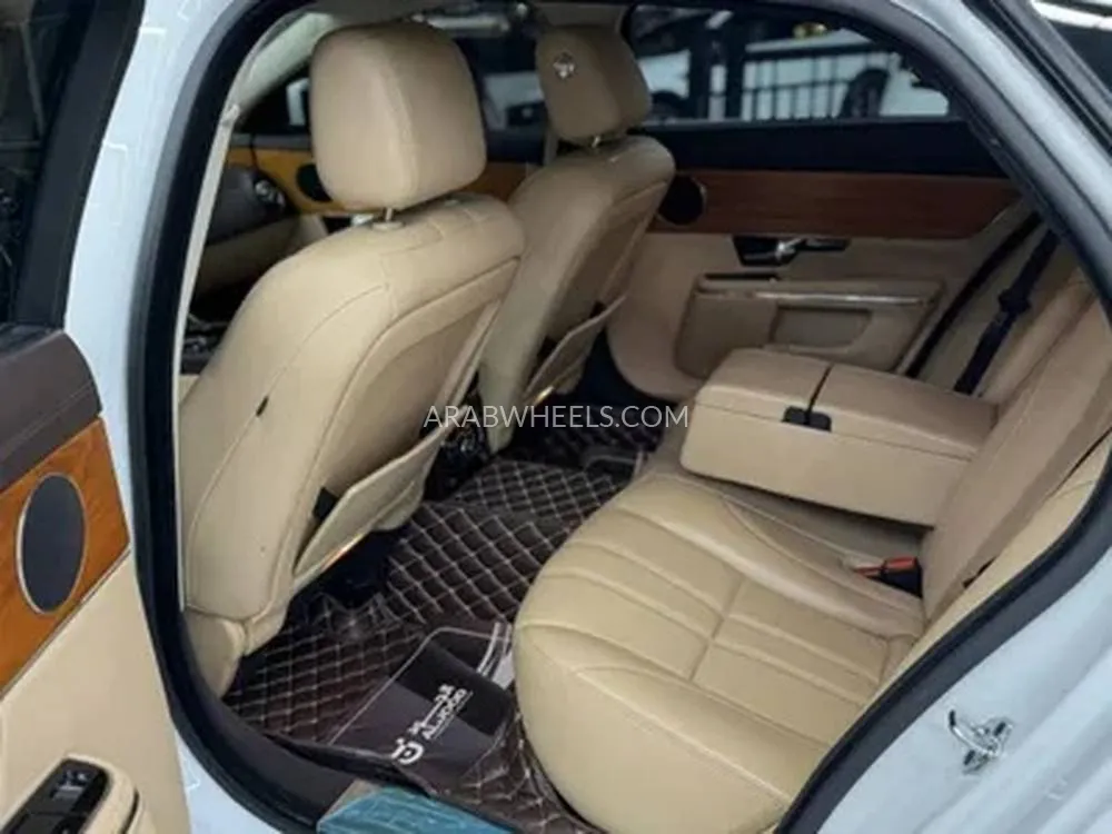  جاكوار XJ 2013 for Sale in الرياض Image-9