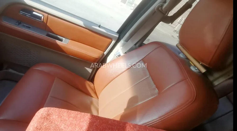 فورد إكسبيديشن 2013 for Sale in الدمام Image-6