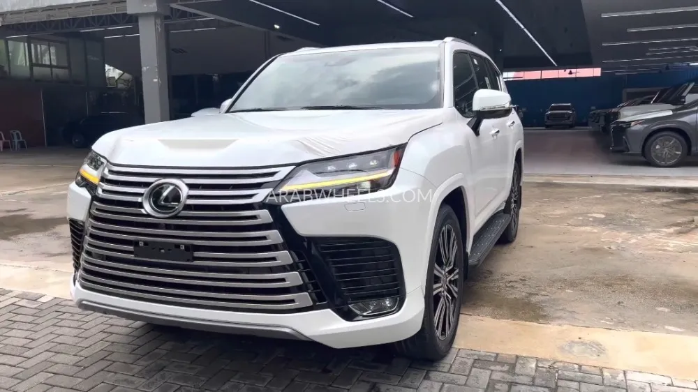 لكزس LX 2022 for Sale in الرياض Image-6