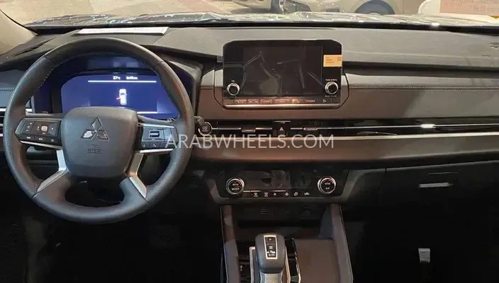 ميتسوبيشي أوتلاندر 2025 for Sale in الرياض Image-7