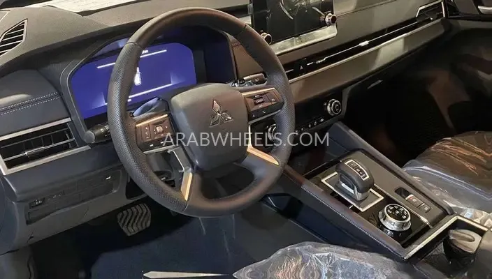 ميتسوبيشي أوتلاندر 2025 for Sale in الرياض Image-8