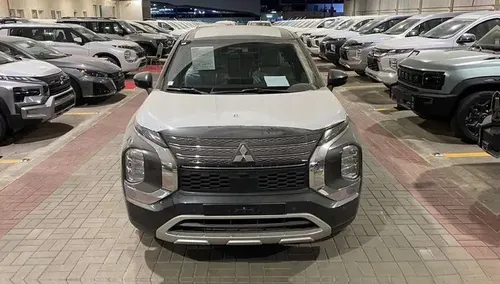 Mitsubishi Outlander 2025