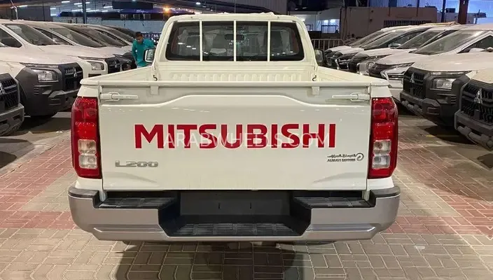 ميتسوبيشي L200 2025 for Sale in الرياض Image-5