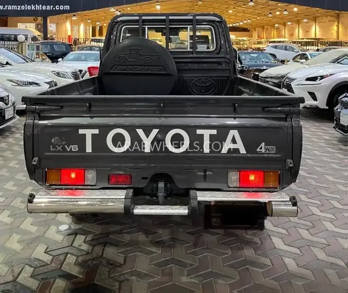 تويوتا لاند كروزر ٧٠ سيريز 2024 for Sale in الرياض Image-12