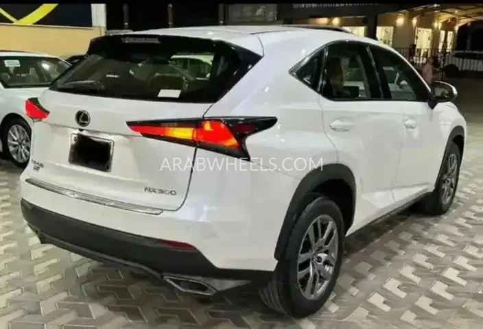 لكزس NX 2018 for Sale in الرياض Image-5
