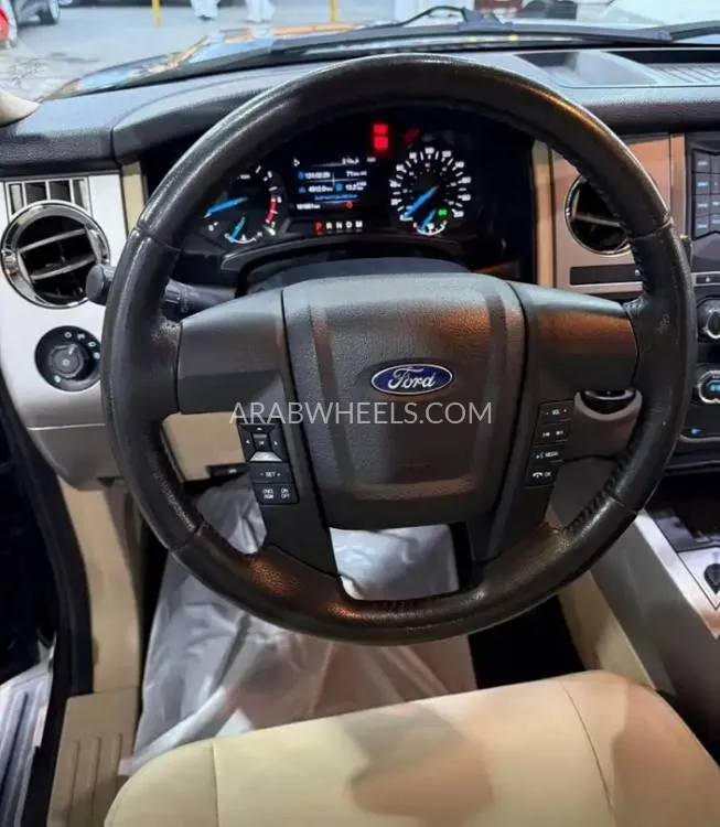 فورد إكسبيديشن 2016 for Sale in الرياض Image-13