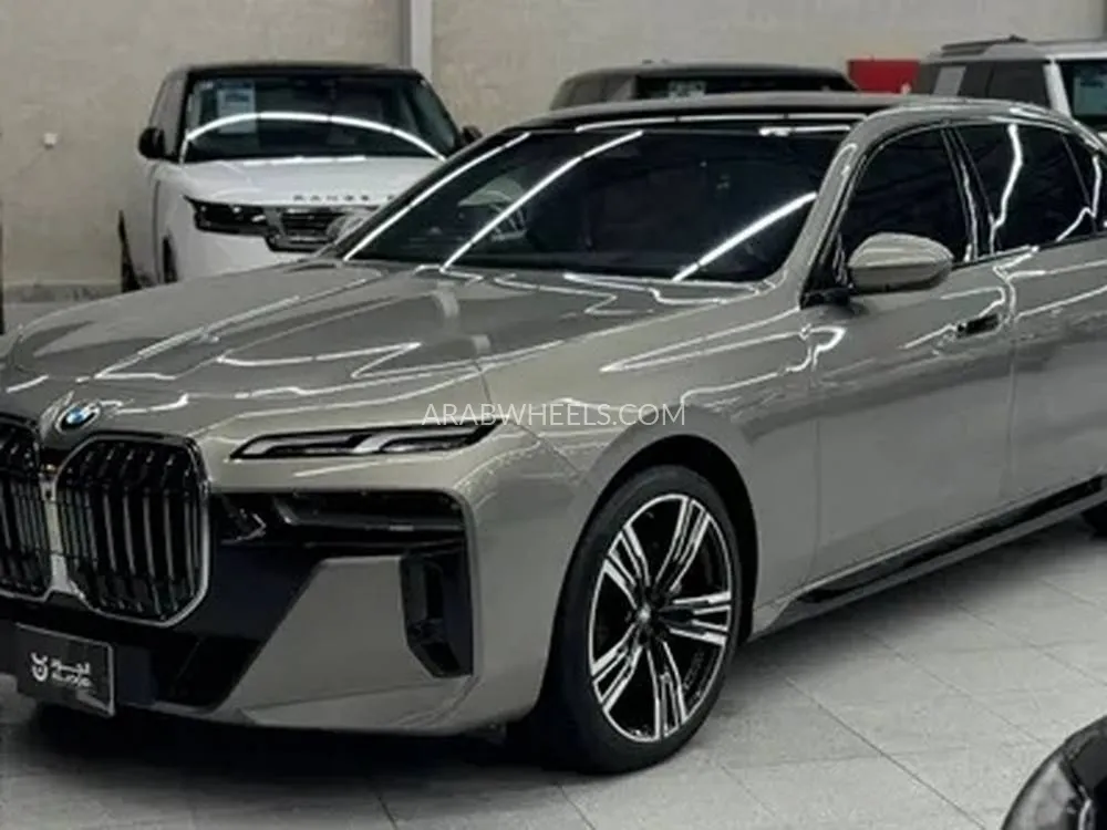 بي ام دبليو الفئة السابعة 2025 for Sale in الرياض Image-14