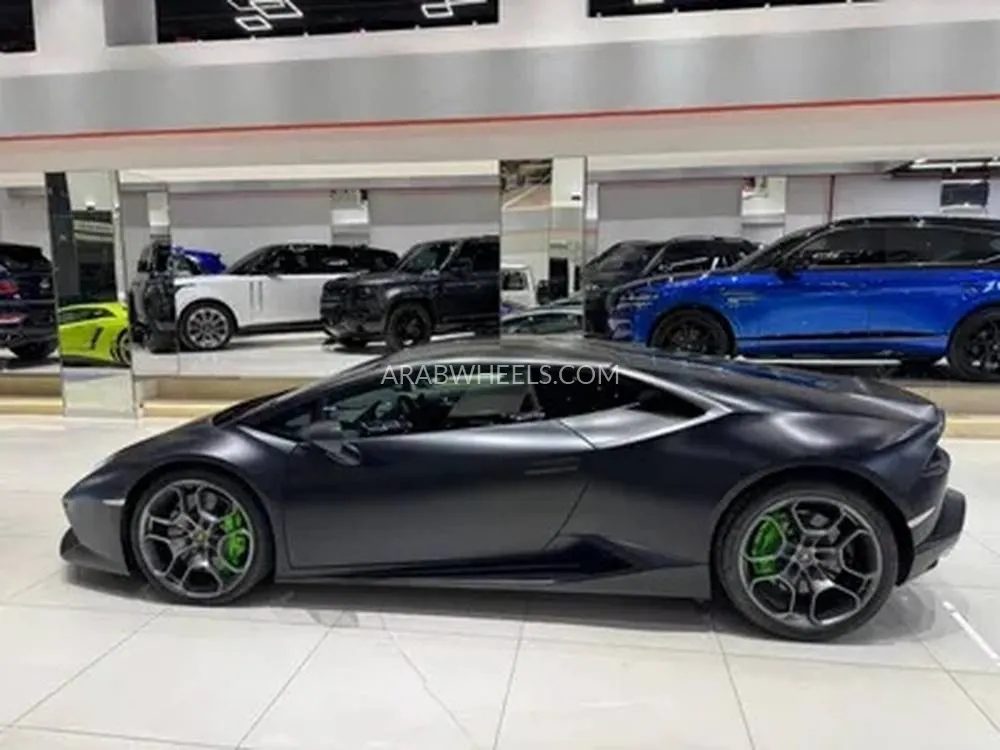 لامبورغيني هوراكان 2019 for Sale in الرياض Image-2