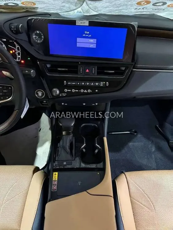 لكزس ES 2025 for Sale in الرياض Image-10
