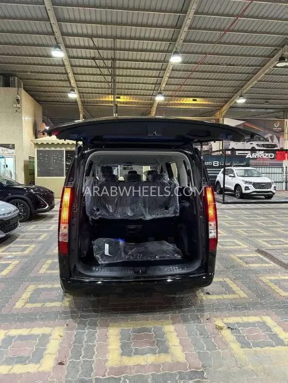 هيونداي ستاريا 2025 for Sale in الرياض Image-7