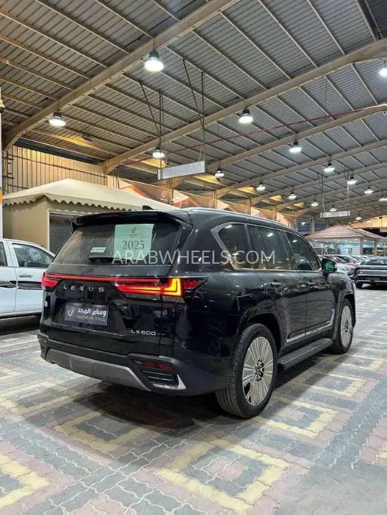 لكزس LX 2025 for Sale in الرياض Image-4