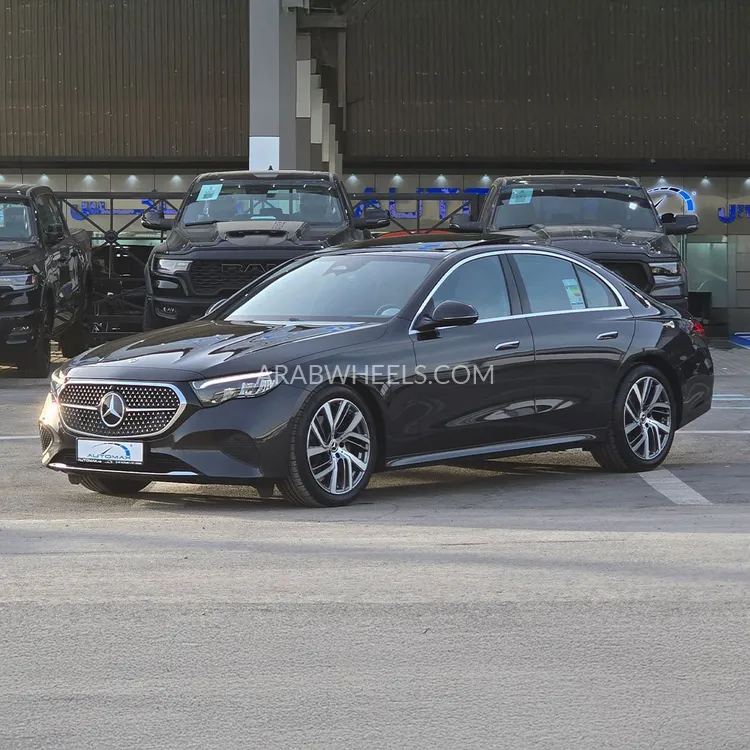 مرسيديس بنز E كلاس 2025 for Sale in وادي الدواسر Image-35
