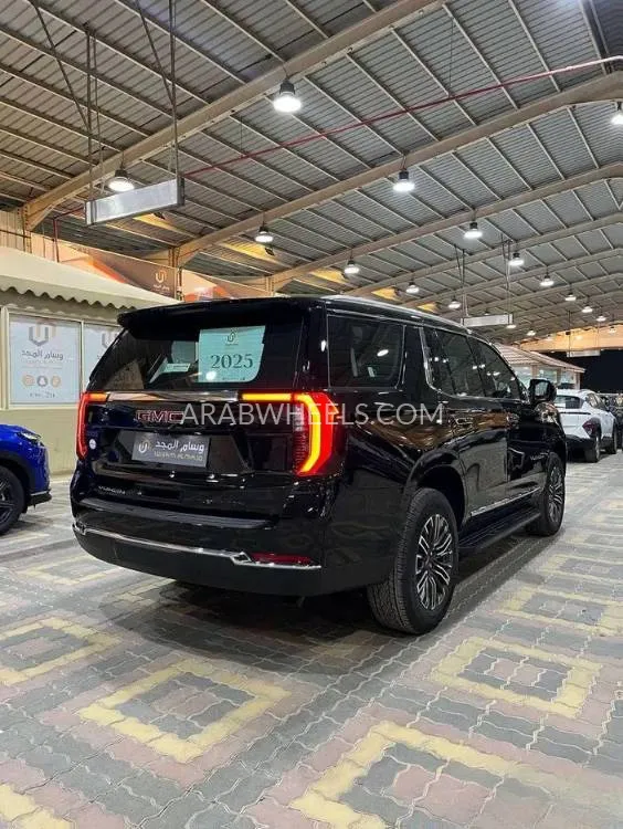 جي إم سي يوكون 2025 for Sale in الرياض Image-4