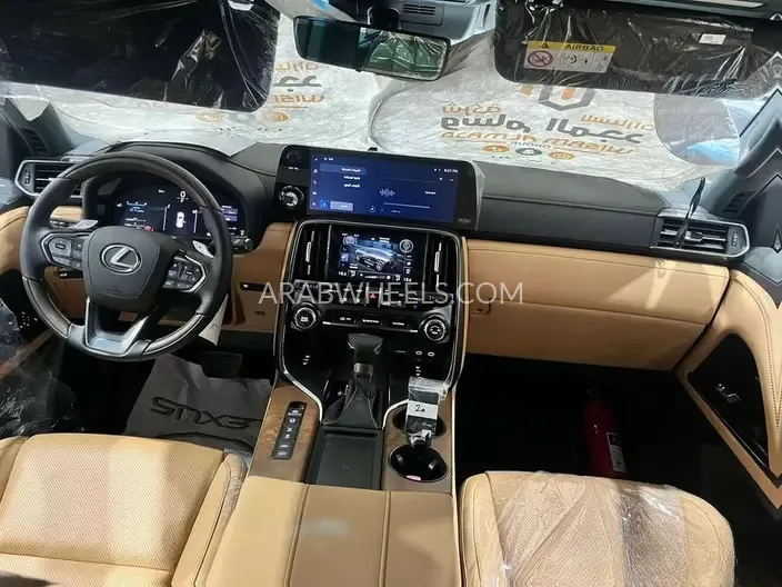 لكزس LX 2025 for Sale in الرياض Image-15