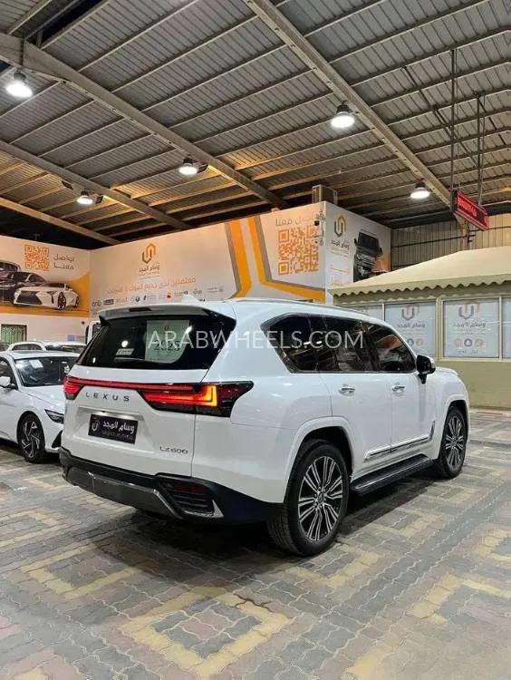 لكزس LX 2025 for Sale in الرياض Image-4