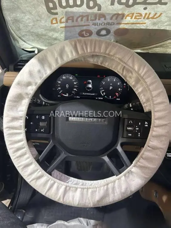 لاند روفر ديفندر 2025 for Sale in الرياض Image-11
