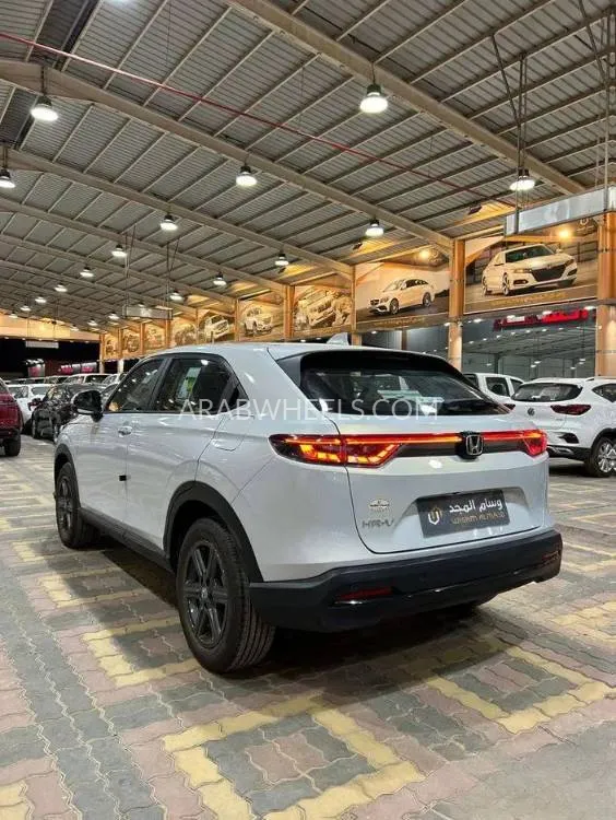 هوندا HR-V 2025 for Sale in الرياض Image-4