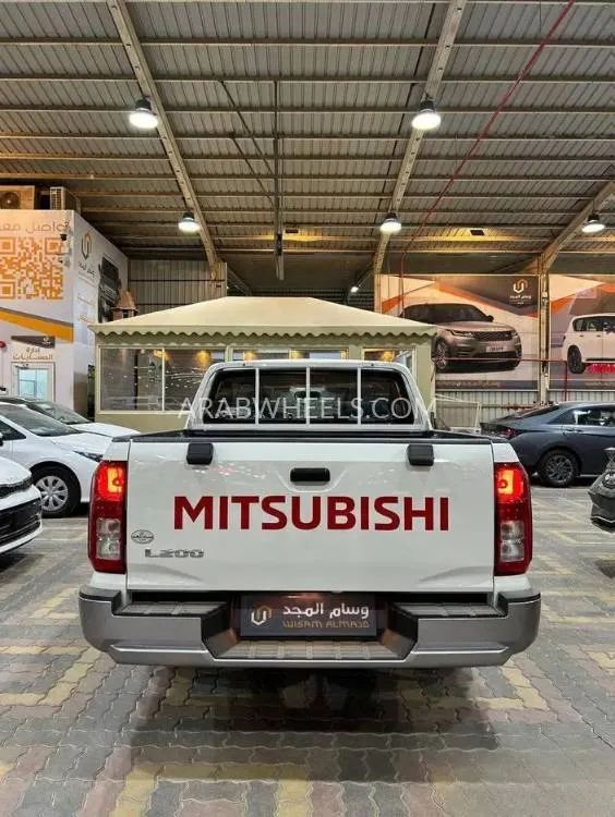 ميتسوبيشي L200 2024 for Sale in الرياض Image-6