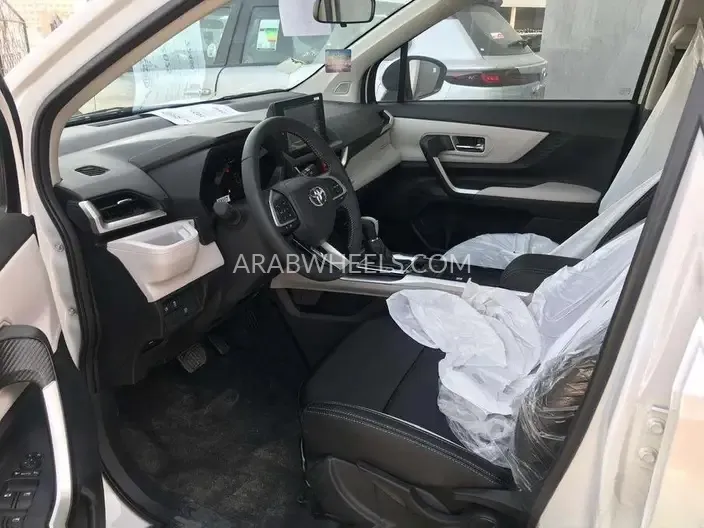 تويوتا فيلوز 2025 for Sale in الدمام Image-11