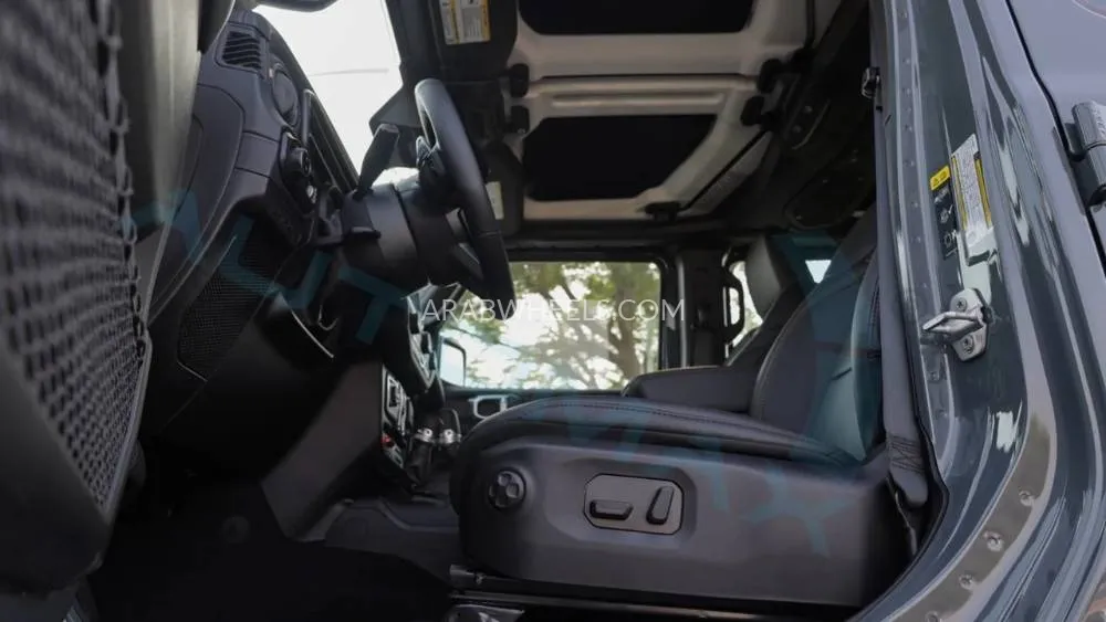 جيب رانجلر 2025 for Sale in الرياض Image-6