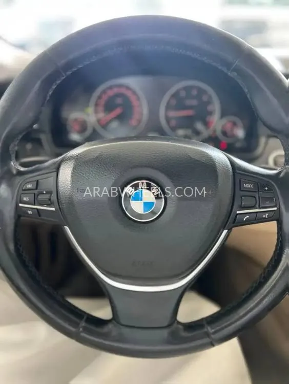 بي ام دبليو الفئة الخامسة 2016 for Sale in الرياض Image-7