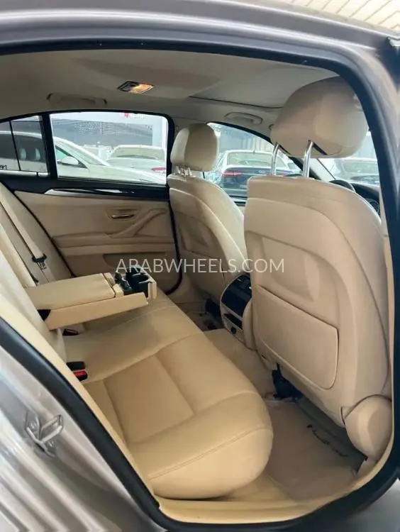 بي ام دبليو الفئة الخامسة 2016 for Sale in الرياض Image-11