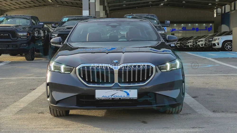 بي ام دبليو الفئة الخامسة 2025 for Sale in وادي الدواسر Image-2