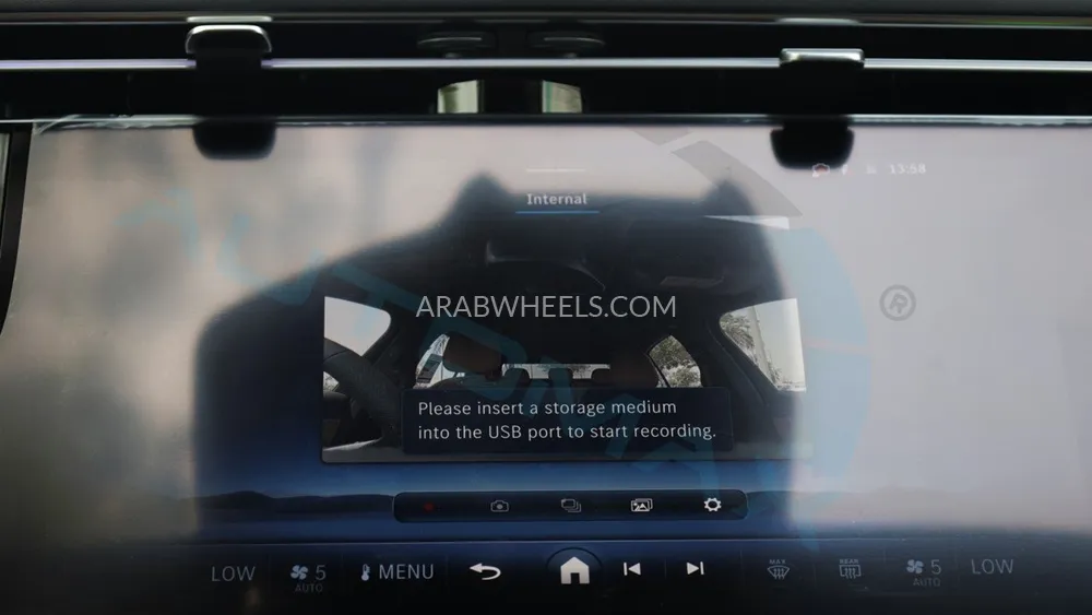 مرسيديس بنز E كلاس 2025 for Sale in وادي الدواسر Image-18