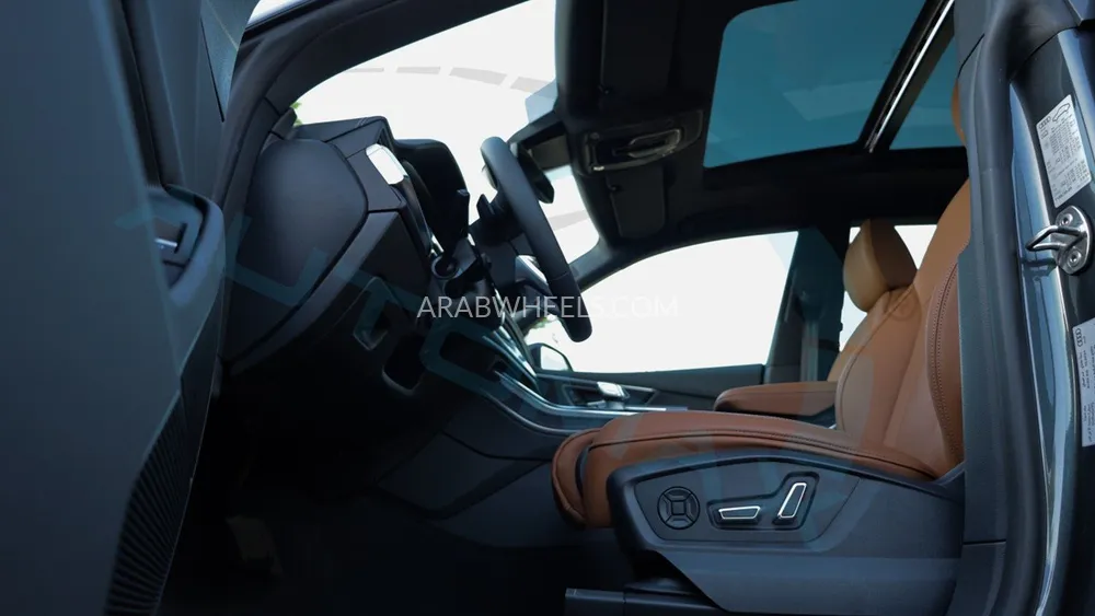 أودي Q8 2025 for Sale in وادي الدواسر Image-7