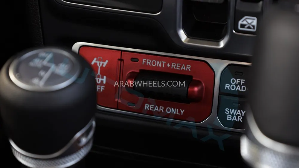 جيب رانجلر 2025 for Sale in وادي الدواسر Image-17