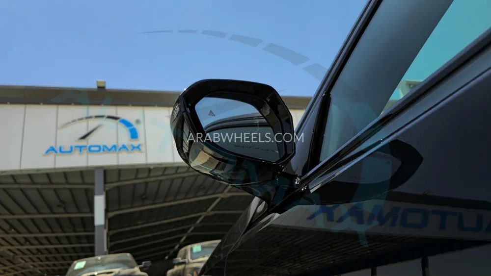 بي ام دبليو الفئة الخامسة 2025 for Sale in وادي الدواسر Image-35