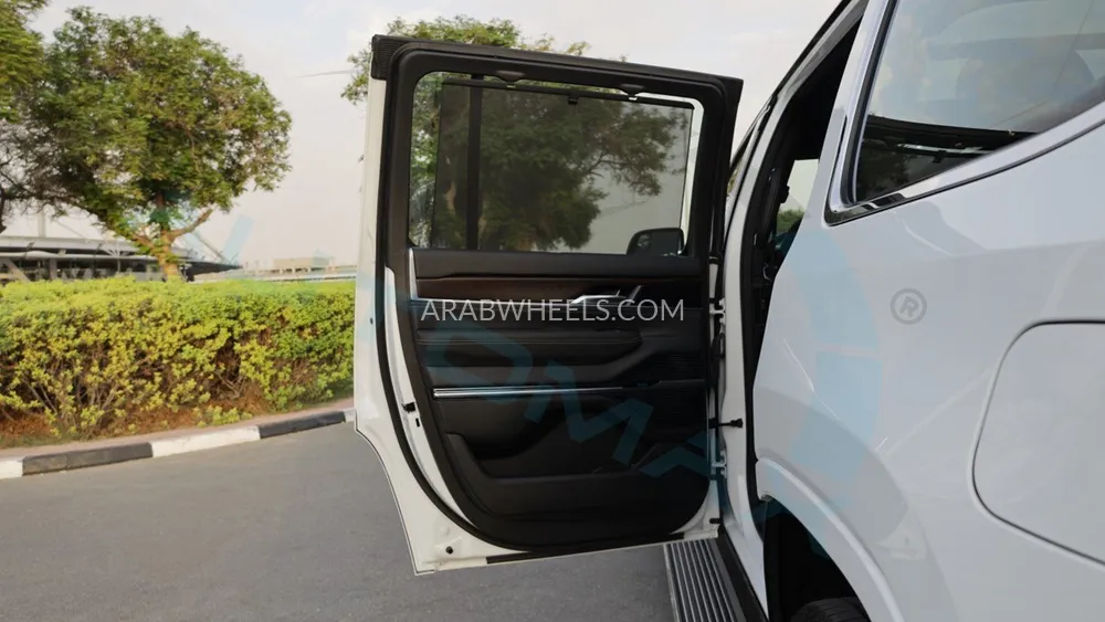 جيب جراند واجونير 2023 for Sale in وادي الدواسر Image-39