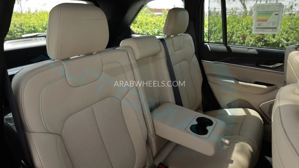 جيب جراند شيروكي 2024 for Sale in وادي الدواسر Image-21