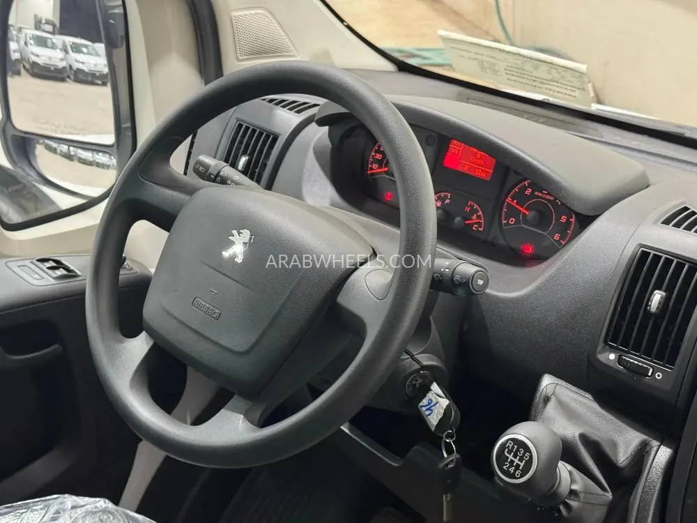 بيجو بوكسر 2025 for Sale in الرياض Image-10