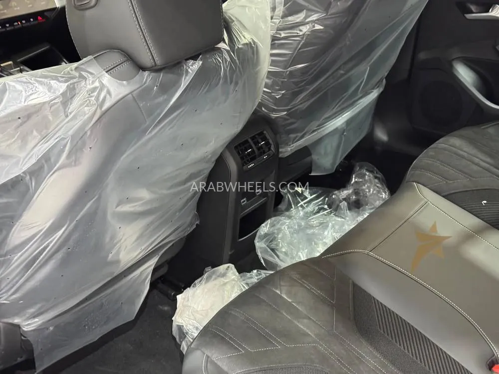 بيجو 408 2024 for Sale in الرياض Image-8