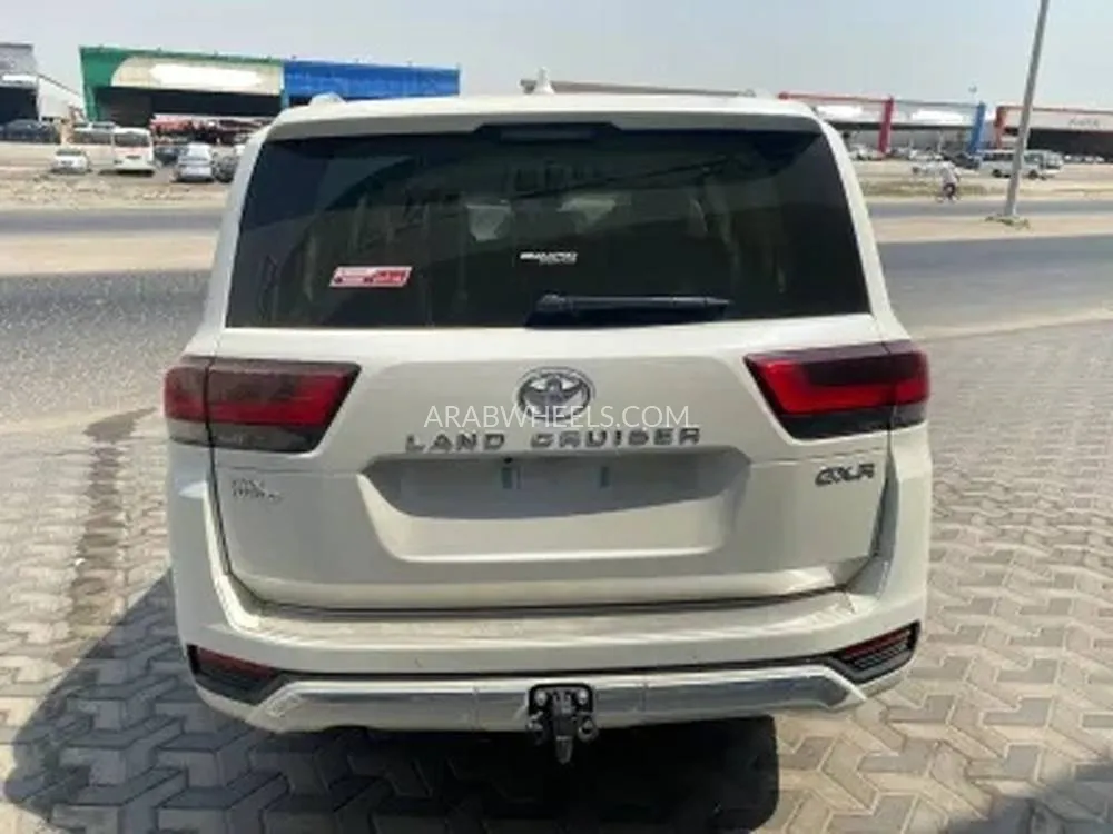 تويوتا لاند كروزر 2025 for Sale in الدمام Image-6