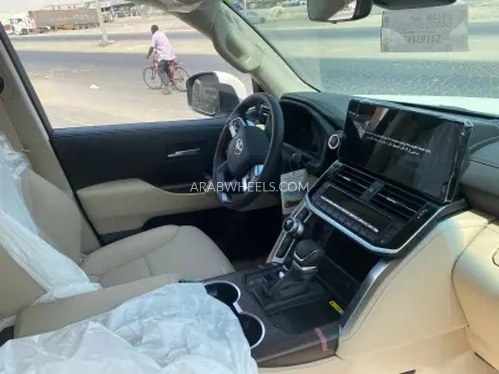 تويوتا لاند كروزر 2025 for Sale in الدمام Image-13